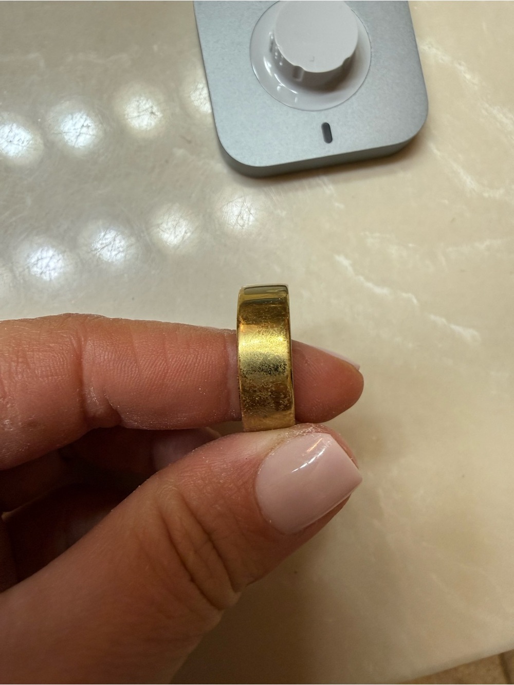 Oura smart ring. - Picture 3 of 3